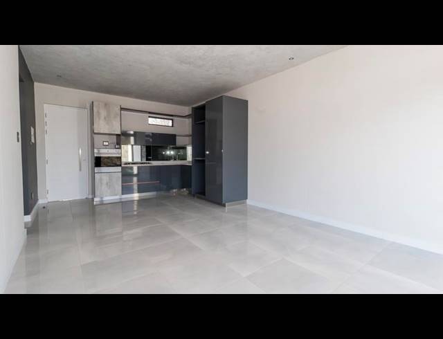 1 BEDROOM APARTMENT FOR SALE IN HOUGHTON ESTATE